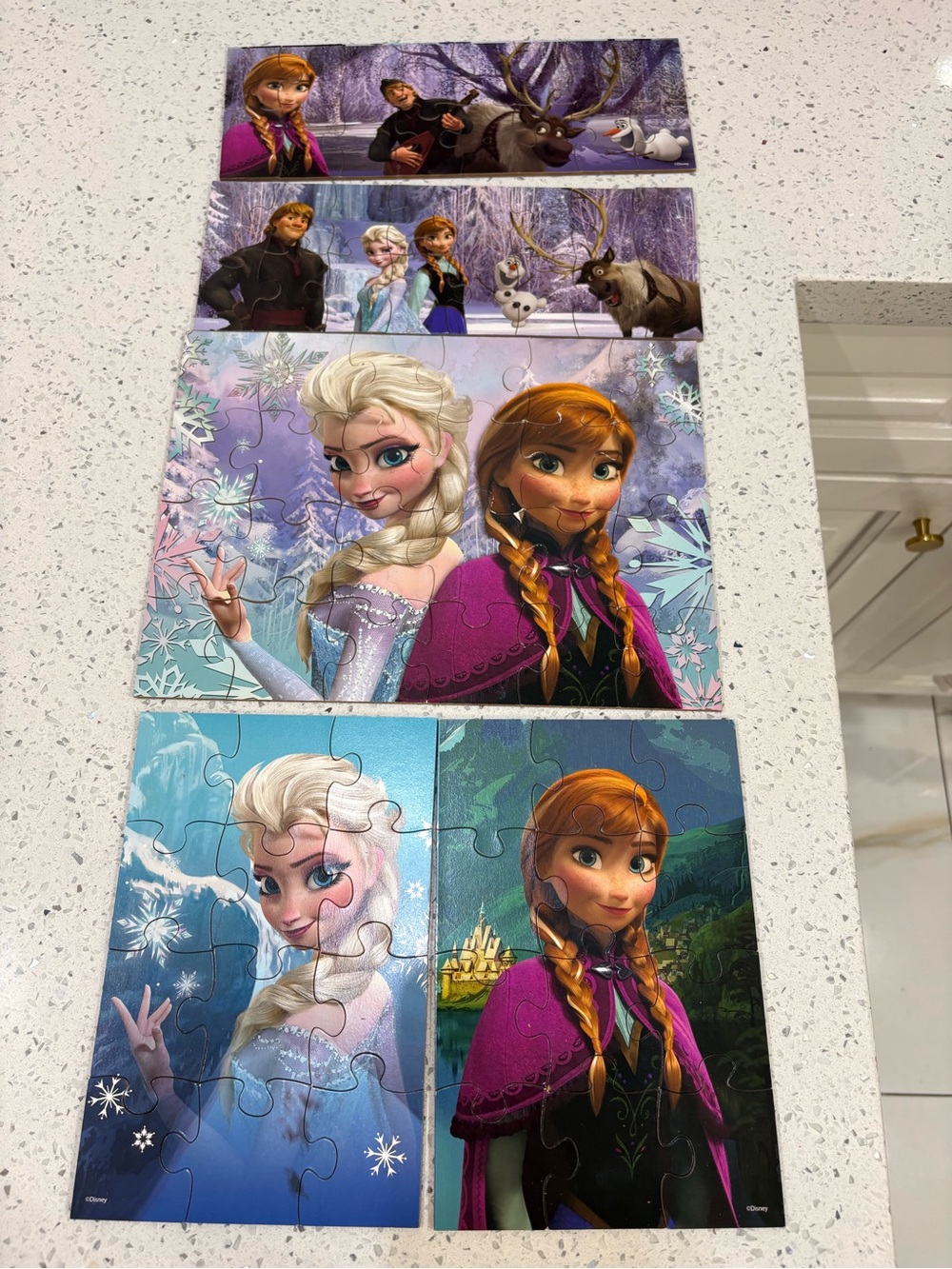 Disney Frozen Character Puzzle Set - Purple, Blue with storage box